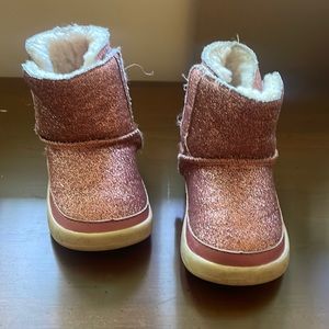 Ugg size 2/3 ankle winter boots